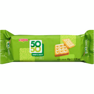 Britannia 50-50 Sweet & Salty 62g